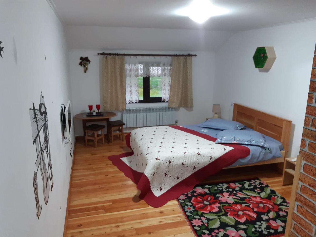 Casa Dintre Pini Păltinoasa Exterior foto